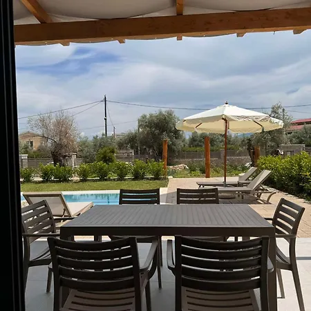 Iris * Lefkada City